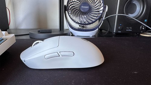 Logitech Pro X Superlight 2 side profile