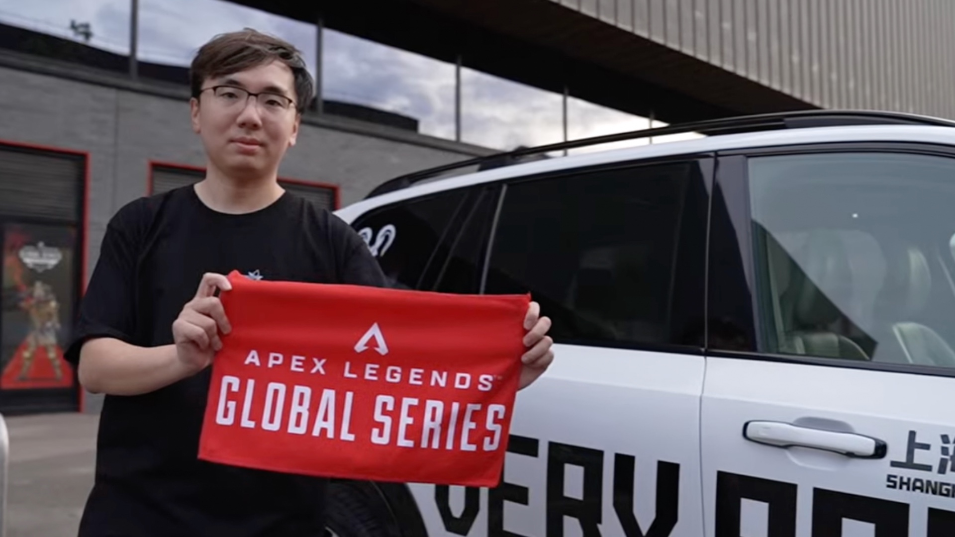 Mega Apex Legendsファンは、ALGSプレーオフのために20日連続で旅行します