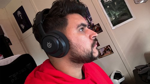 SteelSeries Arctis Nova 5 on reviewer's head